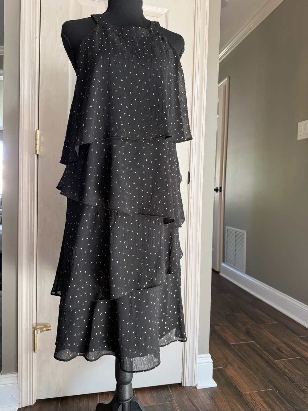 Ro & De Black Tiered Dress with Gold Accents midi sheer lined M women’s wedding